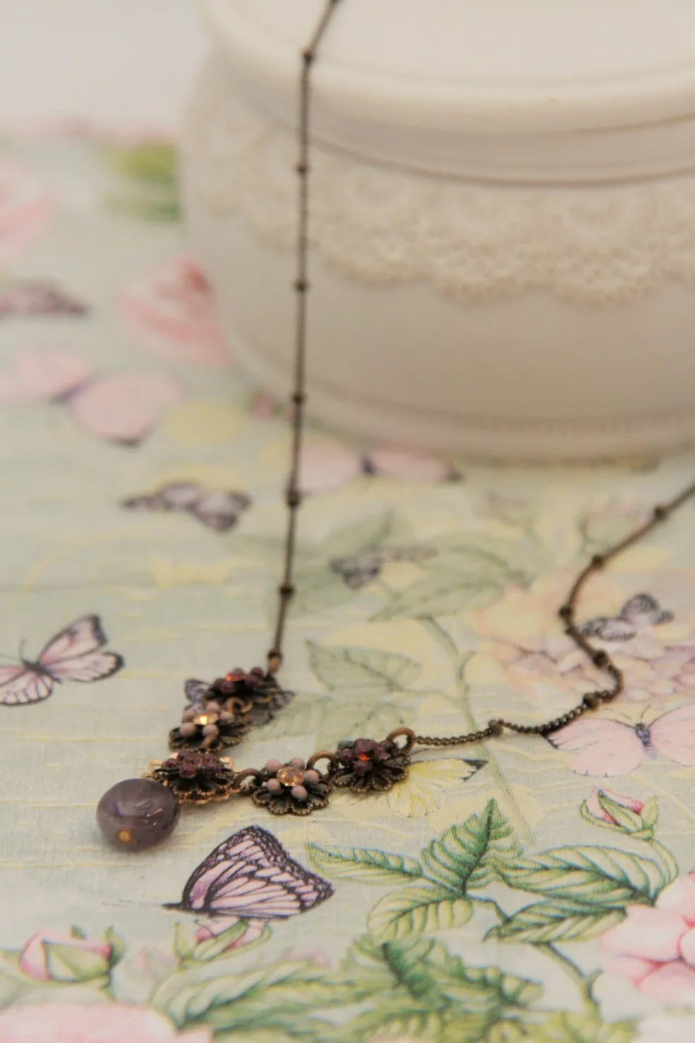 Amberhoeve Fijne ketting van Eric & Lydie met bloemen> Kettingen