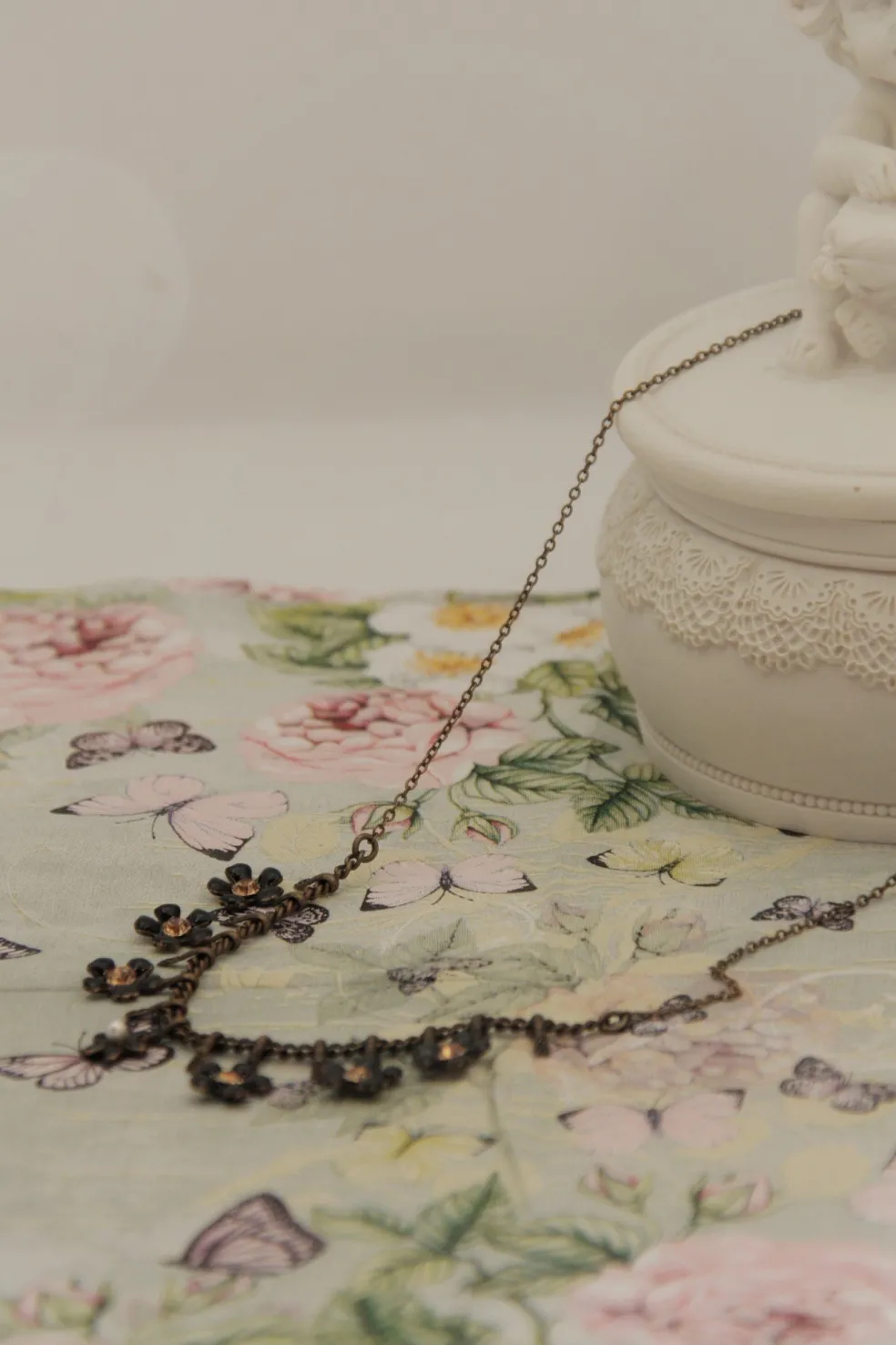 Amberhoeve Fijne ketting van Eric & Lydie met bloemen> Sieraden | Kettingen